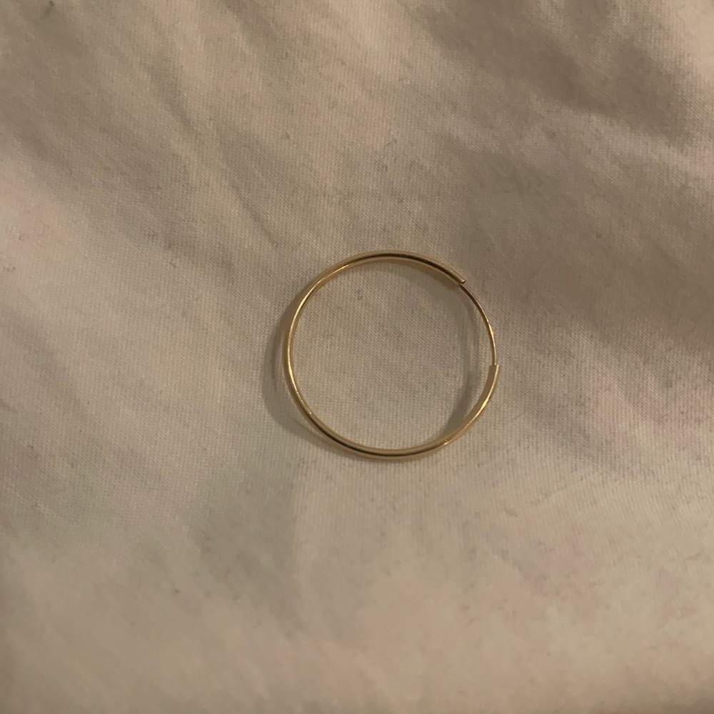 Single Large Mejuri Hoop